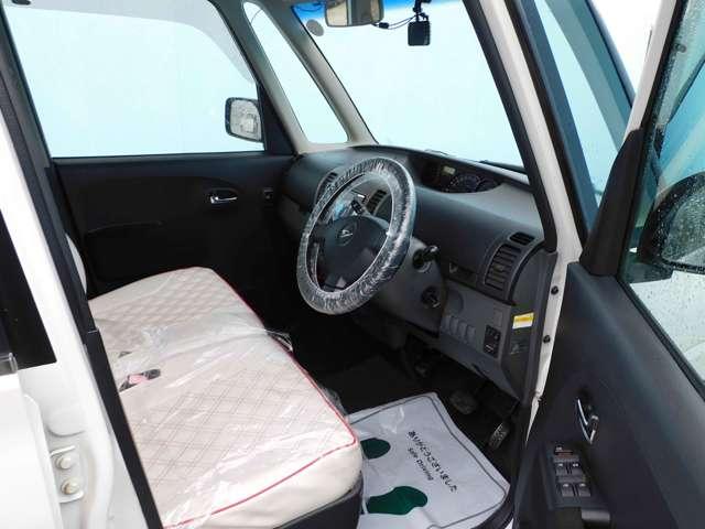 タント カスタムVS エアコン パワーステアリング パワーウィンドウ 運転席エアバッグ 助手席エアバッグ 盗難防止システム スマートキー CD(13枚目)