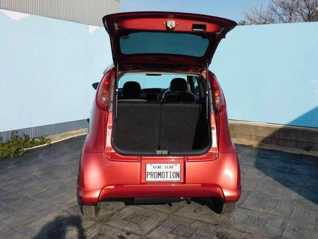 Ｒ２ ｉカジュアル　エアコン　パワーステアリング　パワーウィンドウ　運転席エアバッグ　助手席エアバッグ　キーレスエントリー　ＣＤ（12枚目）