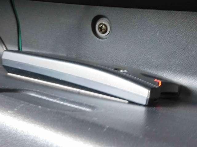 Ｒ２ ｉカジュアル　エアコン　パワーステアリング　パワーウィンドウ　運転席エアバッグ　助手席エアバッグ　キーレスエントリー　ＣＤ（21枚目）