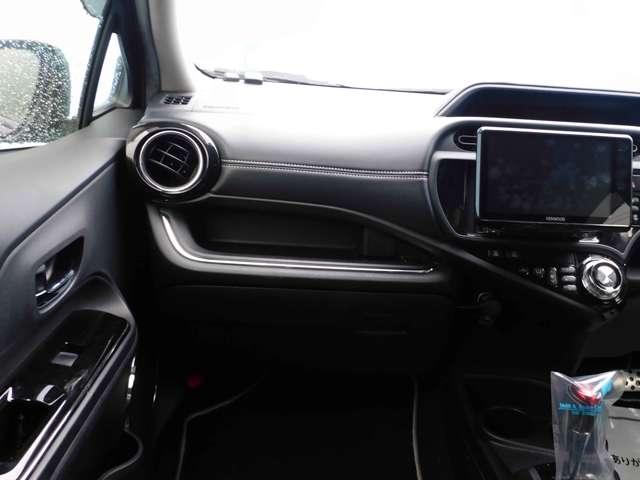 アクア Ｇ　Ｇ’ｓ　デジタルインナーミラー　ケンウッドナビ　エアコン　パワーステアリング　パワーウィンドウ　衝突安全ボディ　キーレスエントリー　アイドリングストップ（17枚目）