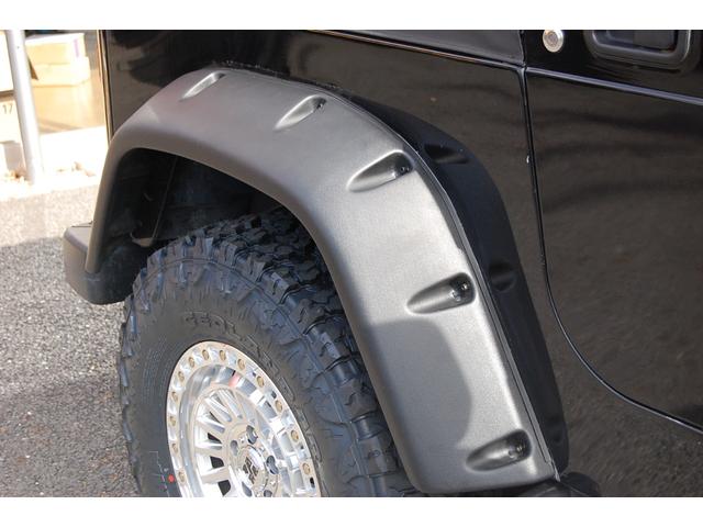 ジープ・ラングラー スポーツ 5速マニュアル!新作ホイールXJ08グロスマシーンド新品!タイヤX-MT5本新品!ソフトトップ リフトアップ ポケットスタイルフェンダーフレア クリアーウインカーレンズ新品!(18枚目)