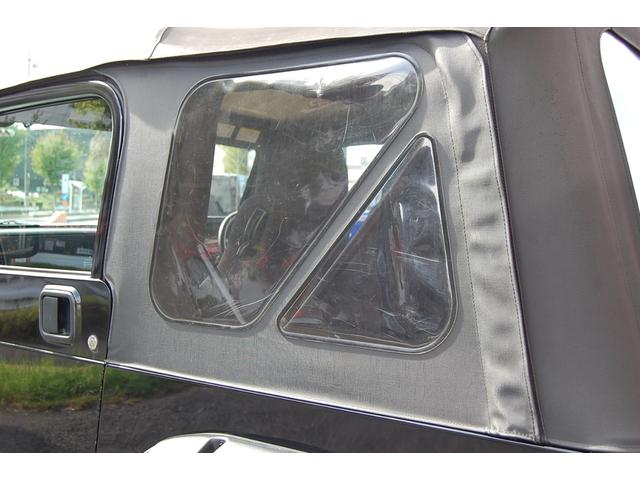 ジープ・ラングラー スポーツ 5速マニュアル!新作ホイールXJ08グロスマシーンド新品!タイヤX-MT5本新品!ソフトトップ リフトアップ ポケットスタイルフェンダーフレア クリアーウインカーレンズ新品!(23枚目)