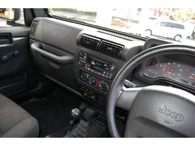 ジープ・ラングラー スポーツ 5速マニュアル!新作ホイールXJ08グロスマシーンド新品!タイヤX-MT5本新品!ソフトトップ リフトアップ ポケットスタイルフェンダーフレア クリアーウインカーレンズ新品!(36枚目)