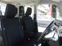 第三者機関による日本自動車鑑定協会(JAAA)が、すべての当店販売車両を鑑定し鑑定書を一台一台に発行していただいております。鑑定書の他に車両コンディションノートも付いているので、一目で状態が解ります。