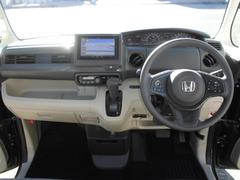 �����ɥ���ѥˡ��Ǥϡ�������ô�������ɼ��֤򸫶ˤ�����줷��֤����˸塢�����åդ�ǰ����˻�褷��Ź�Υ����å����ܤ򥯥ꥢ������ξ������ðǰ���᤭�ž夲Ÿ�����Ƥ��ޤ��� 2