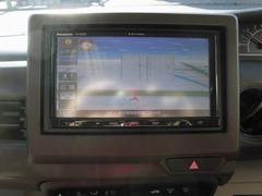 �����ɥ���ѥˡ��Ǥϡ�������ô�������ɼ��֤򸫶ˤ�����줷��֤����˸塢�����åդ�ǰ����˻�褷��Ź�Υ����å����ܤ򥯥ꥢ������ξ������ðǰ���᤭�ž夲Ÿ�����Ƥ��ޤ��� 3