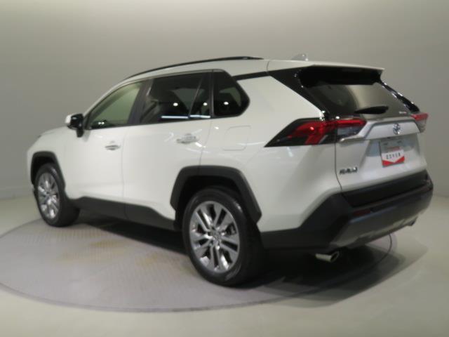 ＲＡＶ４ Ｇ　Ｚパッケージ　衝突被害軽減システム　メモリーナビ　フルセグ　バックカメラ　ＥＴＣ　ドラレコ　ミュージックプレイヤー接続可　電動シート　オートクルーズコントロール　ＬＥＤヘッドランプ　スマートキー　キーレス　４ＷＤ（4枚目）