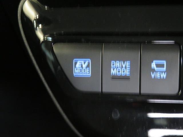 プリウス Ａ　衝突被害軽減システム　メモリーナビ　　ＥＴＣ　ドラレコ　　ミュージックプレイヤー接続可　　電動シート　オートクルーズコントロール　ＬＥＤヘッドランプ　スマートキー　キーレス（15枚目）