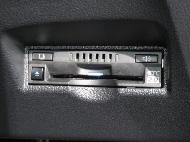 プリウス Ａ　衝突被害軽減システム　メモリーナビ　　ＥＴＣ　ドラレコ　　ミュージックプレイヤー接続可　　電動シート　オートクルーズコントロール　ＬＥＤヘッドランプ　スマートキー　キーレス（24枚目）