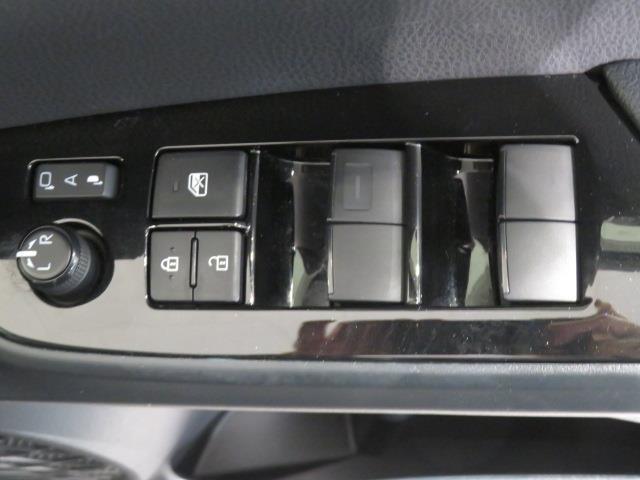 プリウス Ａ　衝突被害軽減システム　メモリーナビ　　ＥＴＣ　ドラレコ　　ミュージックプレイヤー接続可　　電動シート　オートクルーズコントロール　ＬＥＤヘッドランプ　スマートキー　キーレス（26枚目）