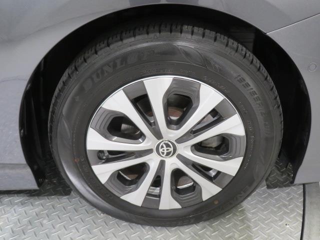 プリウス Ａ　衝突被害軽減システム　メモリーナビ　　ＥＴＣ　ドラレコ　　ミュージックプレイヤー接続可　　電動シート　オートクルーズコントロール　ＬＥＤヘッドランプ　スマートキー　キーレス（38枚目）