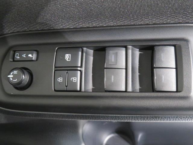 ノア Ｘ　衝突被害軽減システム　バックカメラ　ＥＴＣ　ドラレコ　オートクルーズコントロール　ＬＥＤヘッドランプ　両側電動スライド　乗車定員８人　３列シート　スマートキー　キーレス　アイドリングストップ（24枚目）