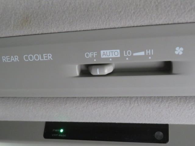 ヴォクシー ハイブリッドZS 衝突被害軽減システム メモリーナビ フルセグ バックカメラ ETC ドラレコ CD ミュージックプレイヤー接続可 DVD再生 後席モニター LEDヘッドランプ 両側電動スライド 乗車定員7人 キーレス(22枚目)