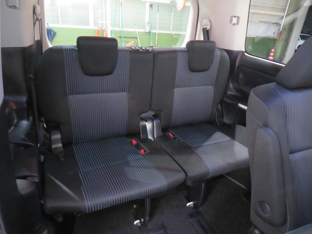 ヴォクシー ハイブリッドZS 衝突被害軽減システム メモリーナビ フルセグ バックカメラ ETC ドラレコ CD ミュージックプレイヤー接続可 DVD再生 後席モニター LEDヘッドランプ 両側電動スライド 乗車定員7人 キーレス(32枚目)