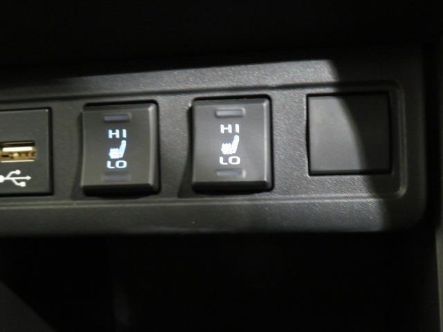 ＲＡＶ４ ハイブリッドアドベンチャー　衝突被害軽減システム　メモリーナビ　フルセグ　バックカメラ　ＥＴＣ　ドラレコ　ミュージックプレイヤー接続可　電動シート　オートクルーズコントロール　ＬＥＤヘッドランプ　スマートキー　キーレス　４ＷＤ（13枚目）