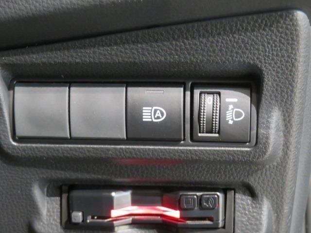 ＲＡＶ４ ハイブリッドアドベンチャー　衝突被害軽減システム　メモリーナビ　フルセグ　バックカメラ　ＥＴＣ　ドラレコ　ミュージックプレイヤー接続可　電動シート　オートクルーズコントロール　ＬＥＤヘッドランプ　スマートキー　キーレス　４ＷＤ（21枚目）