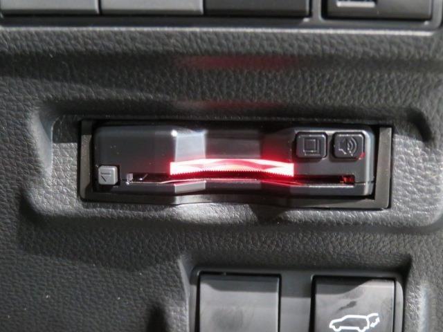 ＲＡＶ４ ハイブリッドアドベンチャー　衝突被害軽減システム　メモリーナビ　フルセグ　バックカメラ　ＥＴＣ　ドラレコ　ミュージックプレイヤー接続可　電動シート　オートクルーズコントロール　ＬＥＤヘッドランプ　スマートキー　キーレス　４ＷＤ（22枚目）