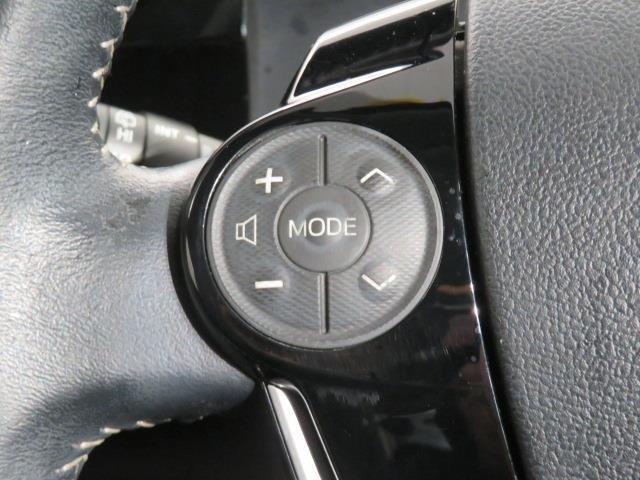 【ステアリングスイッチ】左です。ハンドルから手を離さず、運転に集中したまま手元でオーディオ操作等ができます。