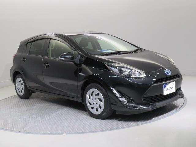 コンパクトカーは、なんと言っても小回りが利きます。　駐車場などへは、らくらく止めていただけます。