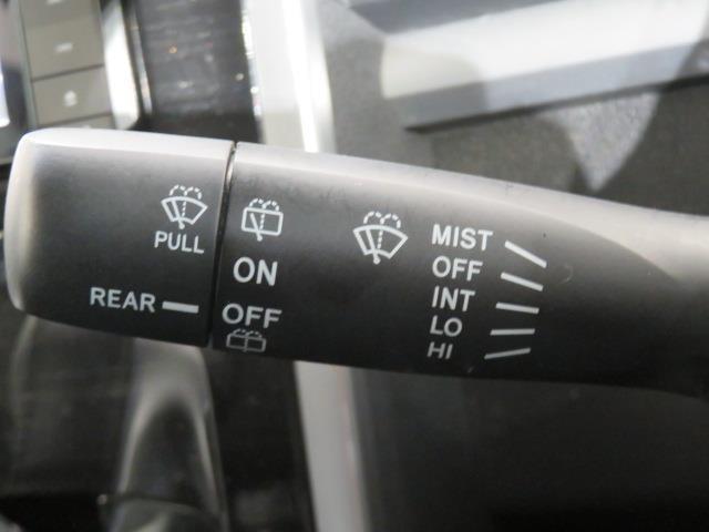 タント カスタムＲＳ　トップエディションＳＡ　衝突被害軽減システム　メモリーナビ　フルセグ　バックカメラ　ＥＴＣ　ドラレコ　ＣＤ　ミュージックプレイヤー接続可　ＤＶＤ再生　ＬＥＤヘッドランプ　両側電動スライド　ベンチシート　スマートキー　キーレス（18枚目）