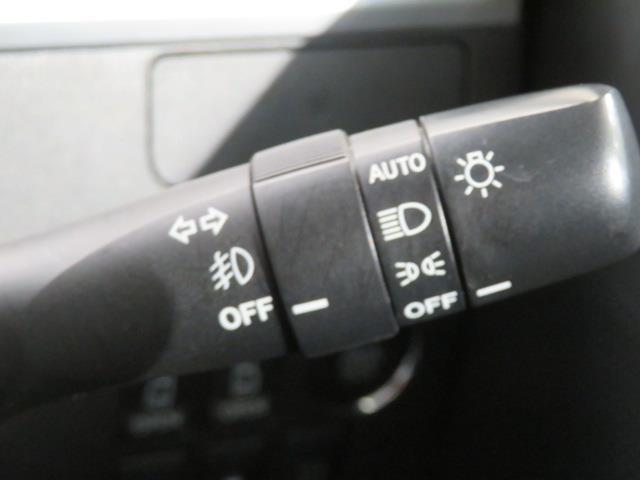 タント カスタムＲＳ　トップエディションＳＡ　衝突被害軽減システム　メモリーナビ　フルセグ　バックカメラ　ＥＴＣ　ドラレコ　ＣＤ　ミュージックプレイヤー接続可　ＤＶＤ再生　ＬＥＤヘッドランプ　両側電動スライド　ベンチシート　スマートキー　キーレス（19枚目）