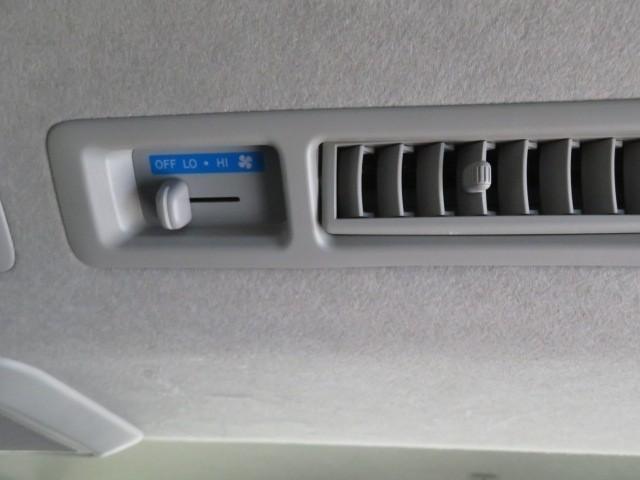 レジアスエースバン ロングスーパーＧＬ　メモリーナビ　ワンセグ　バックカメラ　ＥＴＣ　ＣＤ　ミュージックプレイヤー接続可　スマートキー　キーレス　ワンオーナー（21枚目）