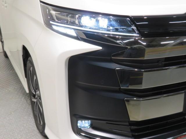 ノア ハイブリッドＳ－Ｚ　衝突被害軽減システム　メモリーナビ　フルセグ　バックカメラ　ＥＴＣ　ドラレコ　ＣＤ　ミュージックプレイヤー接続可　ＤＶＤ再生　後席モニター　オートクルーズコントロール　ＬＥＤヘッドランプ　乗車定員７人（36枚目）