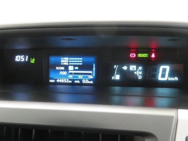 プリウスアルファ Ｓ　衝突被害軽減システム　メモリーナビ　フルセグ　バックカメラ　ＥＴＣ　ＣＤ　ミュージックプレイヤー接続可　ＤＶＤ再生　オートクルーズコントロール　ＬＥＤヘッドランプ　スマートキー　キーレス　ハイブリッド（14枚目）