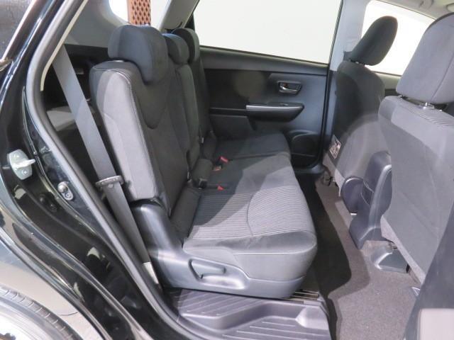 プリウスアルファ Ｓ　衝突被害軽減システム　メモリーナビ　フルセグ　バックカメラ　ＥＴＣ　ＣＤ　ミュージックプレイヤー接続可　ＤＶＤ再生　オートクルーズコントロール　ＬＥＤヘッドランプ　スマートキー　キーレス　ハイブリッド（27枚目）