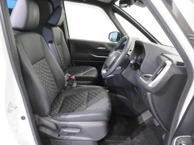 ヴォクシー ハイブリッドＳ－Ｚ　衝突被害軽減システム　メモリーナビ　バックカメラ　ＥＴＣ　ミュージックプレイヤー接続可　オートクルーズコントロール　ＬＥＤヘッドランプ　両側電動スライド　乗車定員７人　３列シート　スマートキー（26枚目）