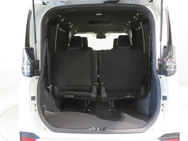 ヴォクシー ハイブリッドＳ－Ｚ　衝突被害軽減システム　メモリーナビ　バックカメラ　ＥＴＣ　ミュージックプレイヤー接続可　オートクルーズコントロール　ＬＥＤヘッドランプ　両側電動スライド　乗車定員７人　３列シート　スマートキー（29枚目）