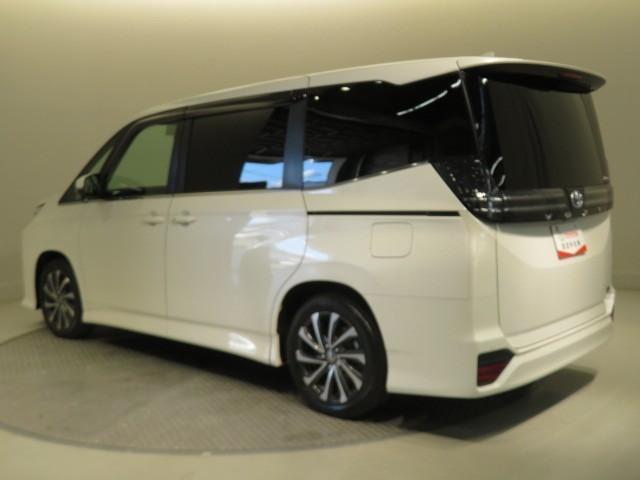 ヴォクシー ハイブリッドＳ－Ｚ　衝突被害軽減システム　メモリーナビ　バックカメラ　ＥＴＣ　ミュージックプレイヤー接続可　オートクルーズコントロール　ＬＥＤヘッドランプ　両側電動スライド　乗車定員７人　３列シート　スマートキー（36枚目）