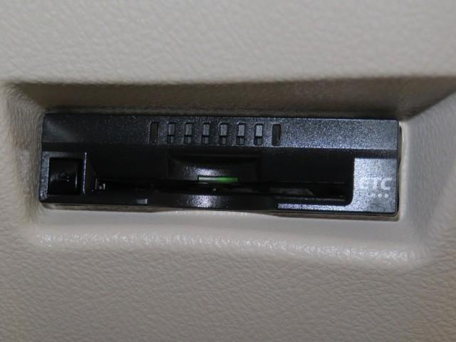 シエンタ Ｇ　衝突被害軽減システム　メモリーナビ　フルセグ　バックカメラ　ＥＴＣ　ドラレコ　ＣＤ　ミュージックプレイヤー接続可　ＤＶＤ再生　両側電動スライド　乗車定員７人　３列シート　スマートキー　キーレス（24枚目）