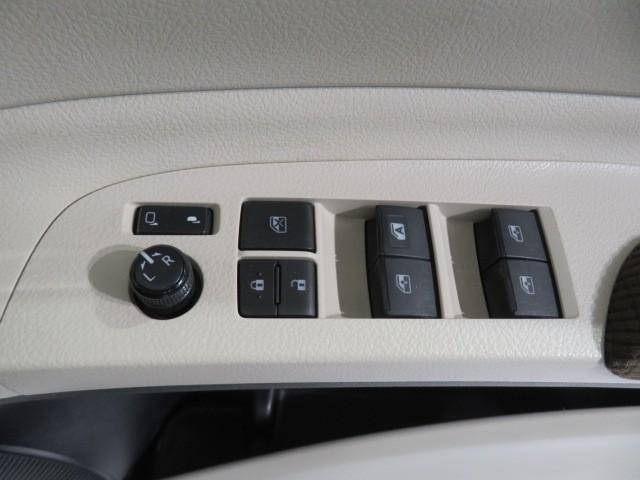 シエンタ Ｇ　衝突被害軽減システム　メモリーナビ　フルセグ　バックカメラ　ＥＴＣ　ドラレコ　ＣＤ　ミュージックプレイヤー接続可　ＤＶＤ再生　両側電動スライド　乗車定員７人　３列シート　スマートキー　キーレス（25枚目）