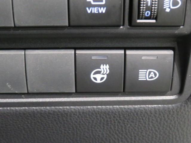 ヤリスクロス ハイブリッドＺ　衝突被害軽減システム　メモリーナビ　バックカメラ　ＥＴＣ　ミュージックプレイヤー接続可　電動シート　オートクルーズコントロール　ＬＥＤヘッドランプ　スマートキー　キーレス　ハイブリッド　ワンオーナー（21枚目）