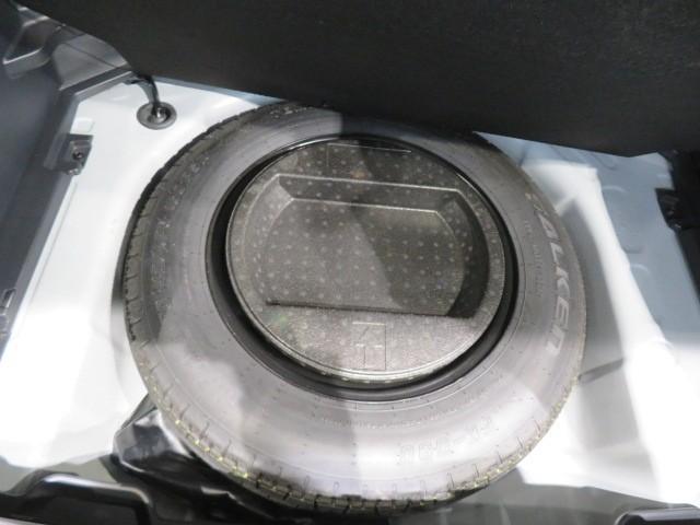 ヤリスクロス ハイブリッドＺ　衝突被害軽減システム　メモリーナビ　バックカメラ　ＥＴＣ　ミュージックプレイヤー接続可　電動シート　オートクルーズコントロール　ＬＥＤヘッドランプ　スマートキー　キーレス　ハイブリッド　ワンオーナー（31枚目）