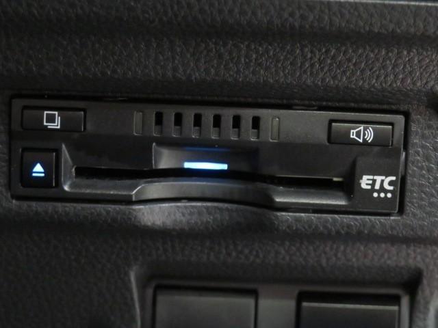 カローラクロス ハイブリッド　Ｚ　衝突被害軽減システム　メモリーナビ　バックカメラ　ＥＴＣ　ドラレコ　ＣＤ　ミュージックプレイヤー接続可　ＤＶＤ再生　電動シート　ハーフレザー　オートクルーズコントロール　ＬＥＤヘッドランプ　キーレス（25枚目）