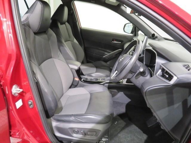 カローラクロス ハイブリッド　Ｚ　衝突被害軽減システム　メモリーナビ　バックカメラ　ＥＴＣ　ドラレコ　ＣＤ　ミュージックプレイヤー接続可　ＤＶＤ再生　電動シート　ハーフレザー　オートクルーズコントロール　ＬＥＤヘッドランプ　キーレス（28枚目）