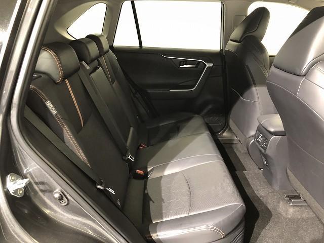 RAV4 ハイブリッドアドベンチャー 衝突被害軽減システム メモリーナビ フルセグ バックカメラ ETC ドラレコ ミュージックプレイヤー接続可 電動シート オートクルーズコントロール LEDヘッドランプ スマートキー キーレス 4WD(31枚目)
