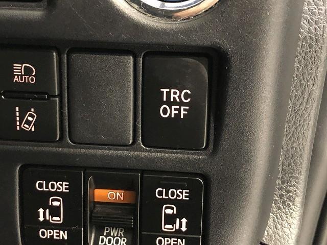 エスクァイア ハイブリッドGiプレミアムパッケジブラックテーラード 衝突被害軽減システム メモリーナビ フルセグ ETC ドラレコ CD ミュージックプレイヤー接続可 DVD再生 後席モニター オートクルーズコントロール LEDヘッドランプ 両側電動スライド キーレス(20枚目)