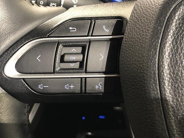 �y�X�e�A�����O�X�C�b�`�z���ł��B�n���h�������𗣂����A�^�]�ɏW�������܂܎茳�ŃI�[�f�B�I���쓙���ł��܂��B