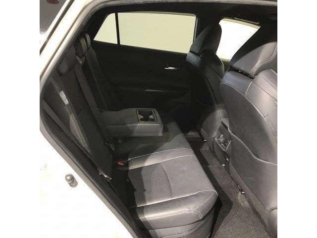 ハリアーハイブリッド Ｇ　レザーパッケージ　衝突被害軽減システム　メモリーナビ　フルセグ　バックカメラ　ＥＴＣ　ミュージックプレイヤー接続可　革シート　電動シート　オートクルーズコントロール　ＬＥＤヘッドランプ　スマートキー　キーレス（29枚目）