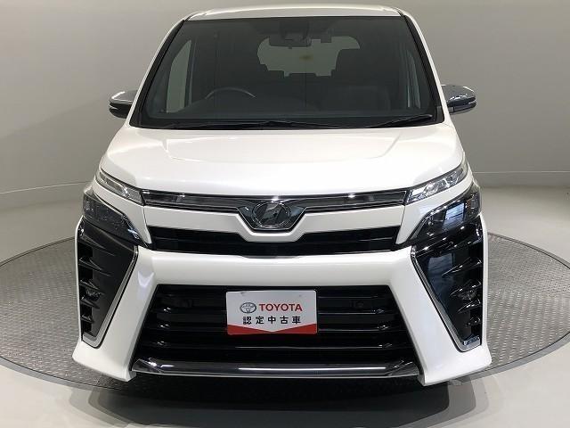 ヴォクシー ＺＳ　煌ＩＩ　衝突被害軽減システム　メモリーナビ　ワンセグ　バックカメラ　ＥＴＣ　ドラレコ　ＣＤ　ミュージックプレイヤー接続可　オートクルーズコントロール　ＬＥＤヘッドランプ　両側電動スライド　乗車定員８人（32枚目）