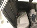 【後部座席】も当然、綺麗・清潔に仕上げております。内装の綺麗なお車は気持ちが良いですし、コンディションのいい車が多いです。これもオススメの１台です。