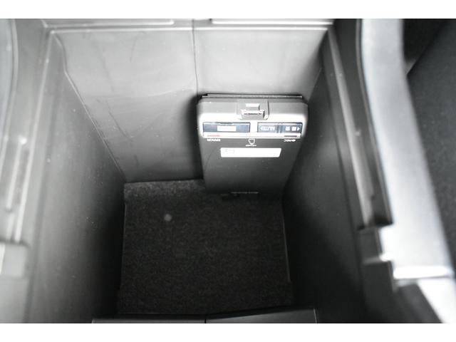 フォレスター プレミアム 新品タイヤ F+S+Rカメラ ドラレコ ナビ アイサイトver3 ステアリング連動付LEDヘッドランプ 18インチアルミ キーレスアクセス&プッシュスタート 左右独立温度調整機構付オートエアコン リヤビューカメラ ETC2.0 前席電動シート(50枚目)