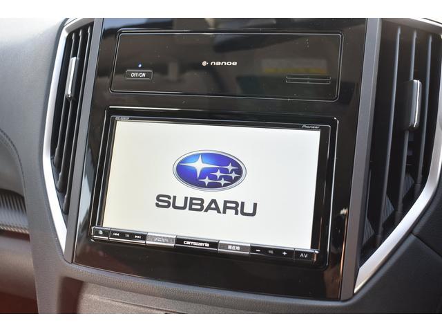 ディーラーオプションナビゲーション　見た目もすっきりしており、スバル認定Ｕ−ＣＡＲ保証の対象です！ＣＤ／ＤＶＤ／ブルートゥース／ＦＭ／ＡＭ。地図データは２０２１年版。地図更新ソフト販売中！