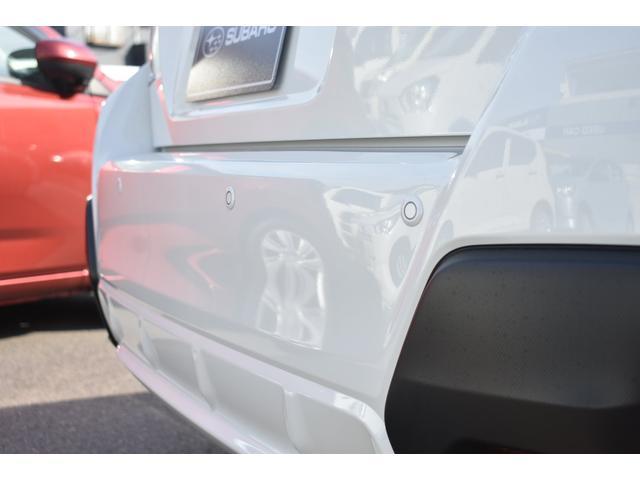 誤後進防止装置＆バックセンサー装備です。