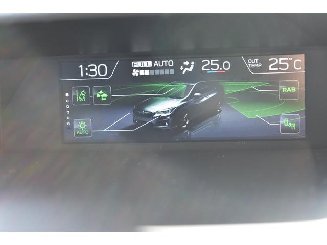 様々な情報を映し出すマルチファンクションディスプレイ