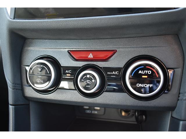 オートエアコン装備です