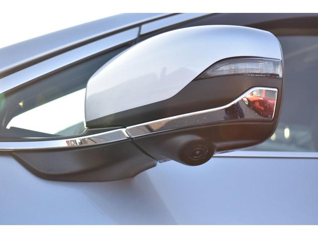 アイサイトセイフティプラスによりフロントカメラ、サイドカメラ、リヤヴィーグルディテクション、ハイビームアシストが装備されています。